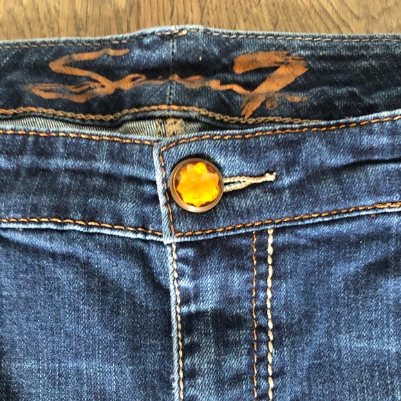 SEVEN7 distressed darker jeans with topaz detail - Picture 6 of 12